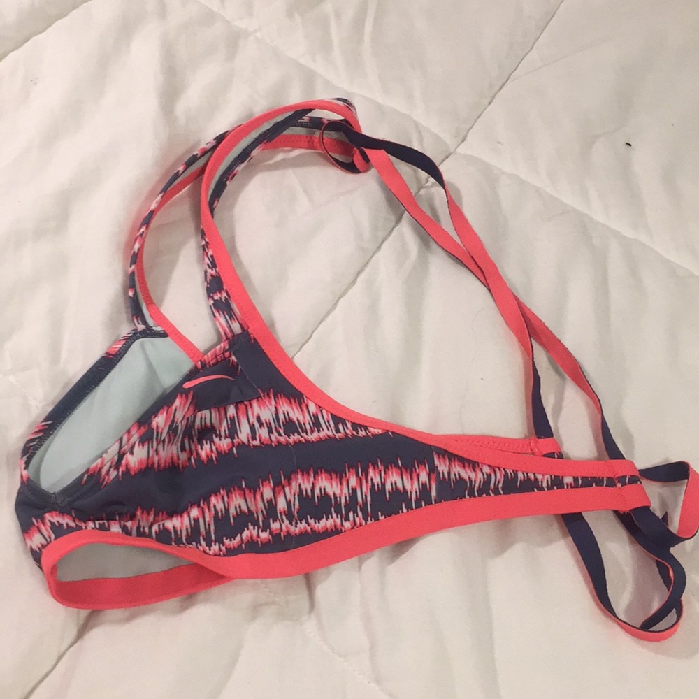 nike swimsuit top(xs) - Picture 1 of 3